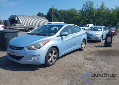 2013 Hyundai Elantra Gls z USA, uszkodzony, nr VIN KMHDH4AE6DU751951